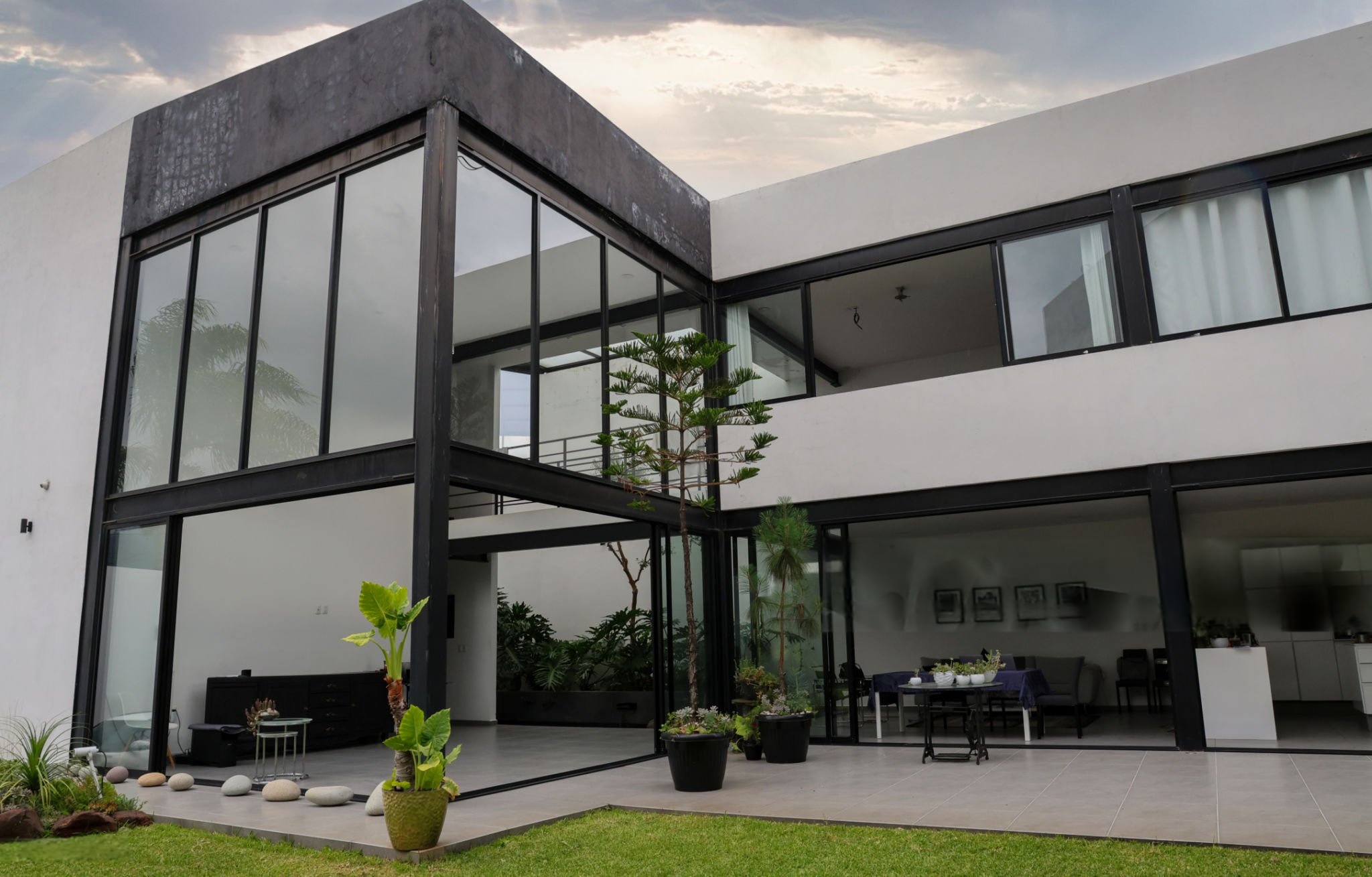Choose Modern Aluminium Doors for A Luxury Home Upgrade